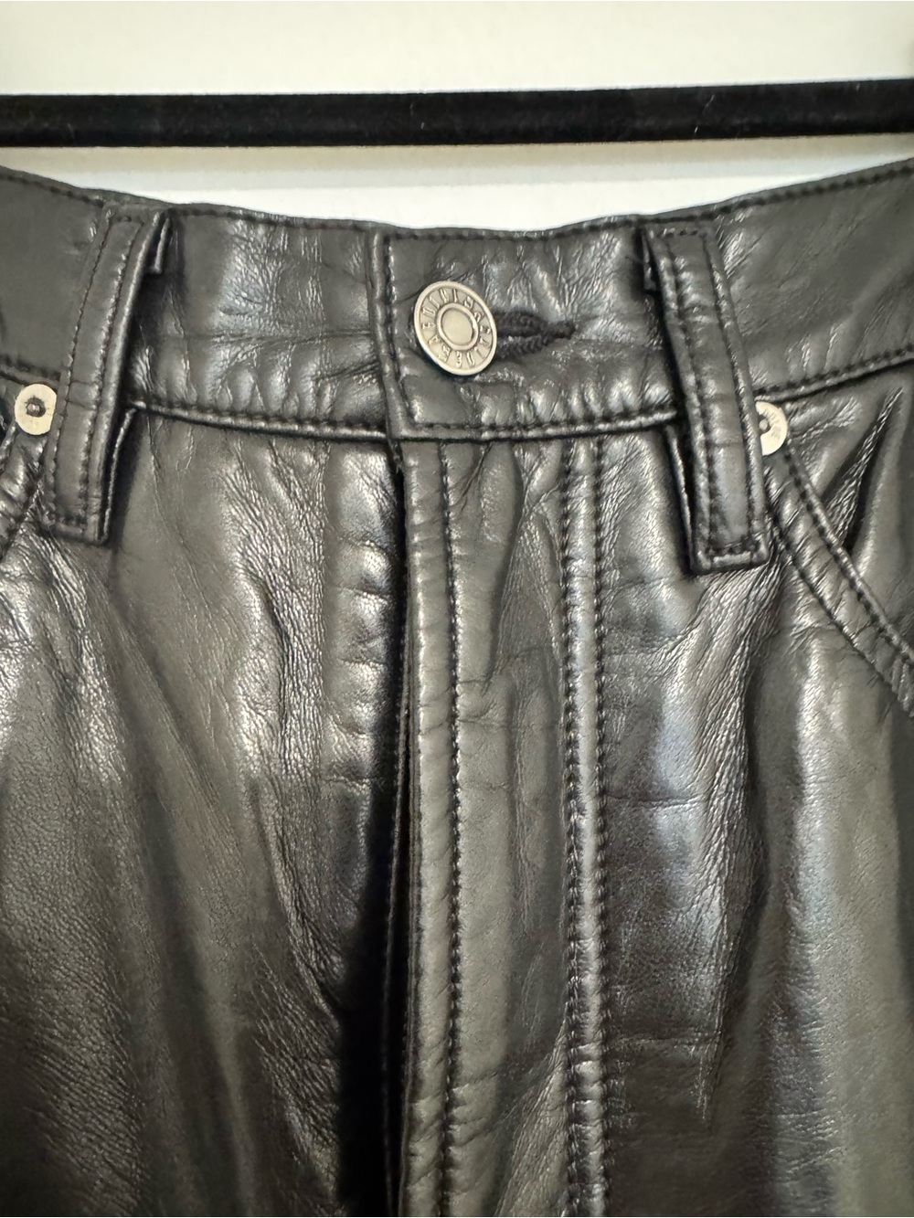 AGOLDE-90’s PINCH WAIST HIGH RISE- SIZE 24-RECYCLED LEATHER STRAIGHT LEG PANT - Picture 8 of 9